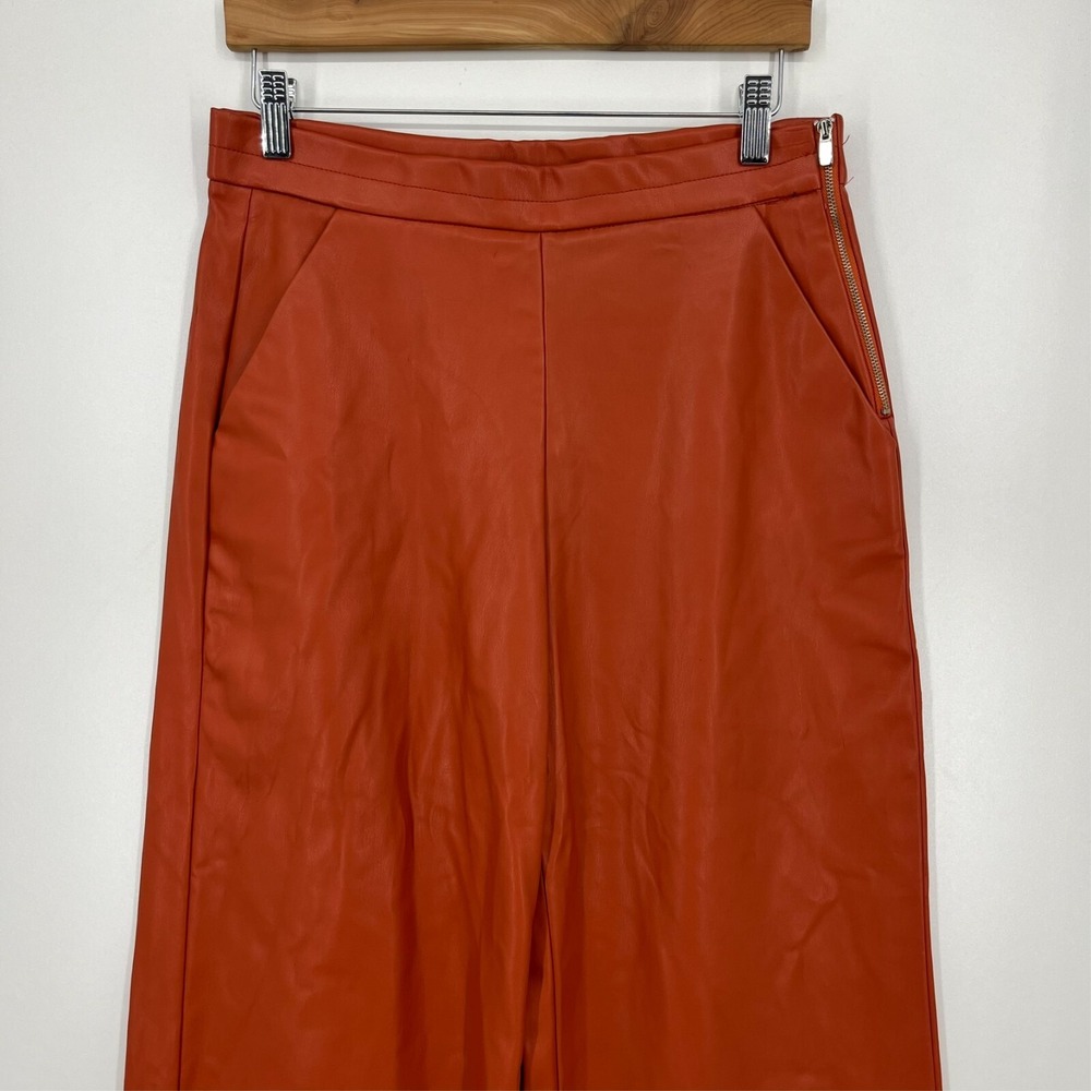 Zara Trafaluc Faux‎ Leather Pants Women's M Orange Side Zip Biker Wide Leg Crop - Picture 2 of 8